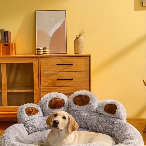 Cama Peluda Grande em Formato de Pata de Urso para Pets - 1pc Bear Paw Shape Plush Dog Bed - Image 3