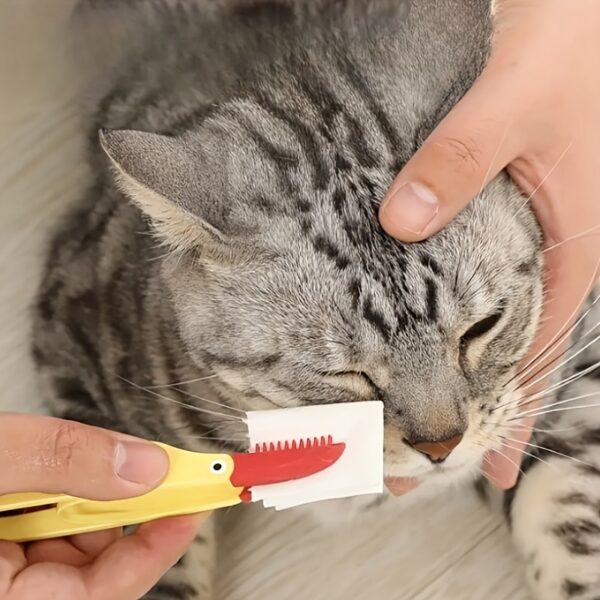 Escova Removedor de Sugeira nos Olhos - 1PC Pet Tear Marks Brush Cat Dog Eye Excrement - Image 6